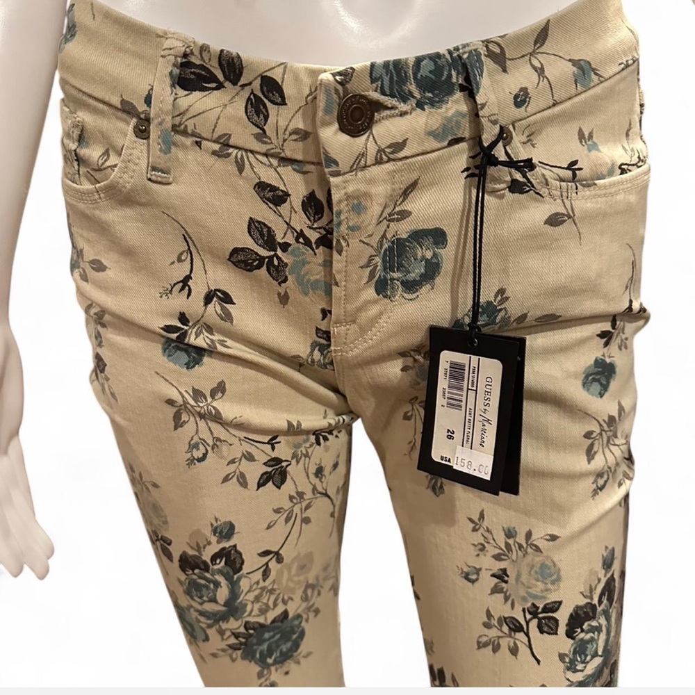 Guess by Marciano Black Tag